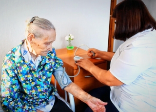 <div>Осмотр пожилых</div>